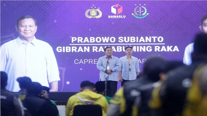 Gaya Politik Prabowo Gibran Yang Santai Riang Dan Gembira Mulai