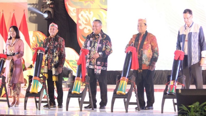 Opening Ceremony dan Harvesting Gernas BBI dan BBWI di GPU Tambun Bungai Palangkaraya Kalteng, Jumat (14/7).(HAFIDZ/PROKALTENG.CO)