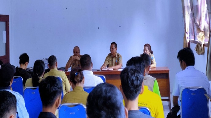 Kadispora Lamandau, Luhut Tampubolon, memimpin rapat persiapan sebagai tuan rumah Kejuaraan Daerah (Kejurda) Taekwondo se- Kalimantan Tengah tahun 2023 di Kabupaten Lamandau.(Foto:Bib/Free)