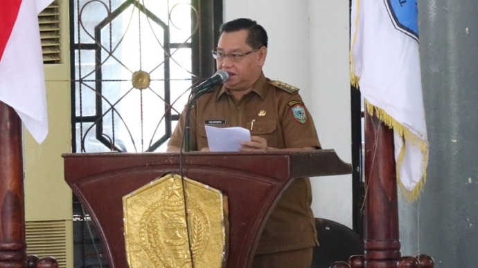 Bupati Kabupaten Kotim saat memberikan sambutan saat acara di gedung serba guna belum lama ini. (BAHRI/KALTENGPOS)