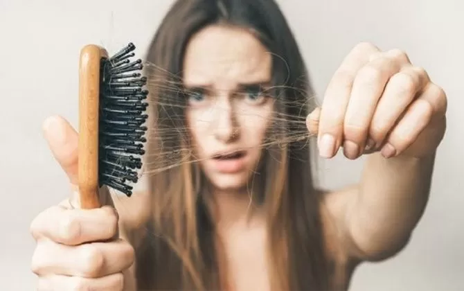 Rambut Rontok dan Lemah? Tetap Sehat Meski Mengalami Infeksi!