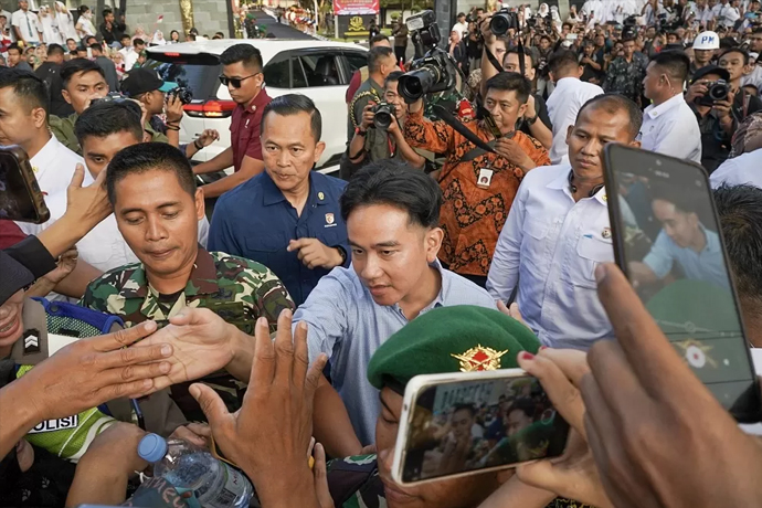 Tiba di Akmil Magelang, Wakil Presiden Gibran Langsung Disambut Meriah  Warga | Prokalteng