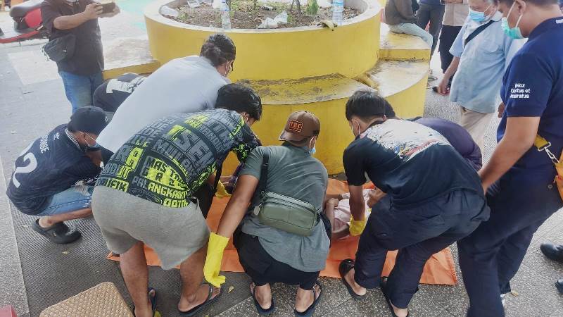 Penemuan mayat di kawasan Taman Yos Sudarso pada Senin (10/2). (Humas Polresta)