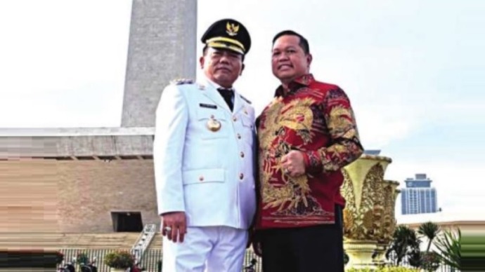 Wakil Ketua I DPRD Kabupaten Kapuas, Yohanes bersama Bupati Kapuas HM Wiyatno usai pelantikan. (IST)