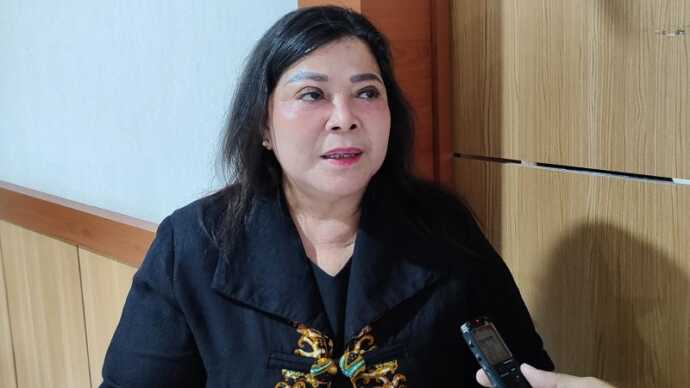 8_Nenie A Lambung