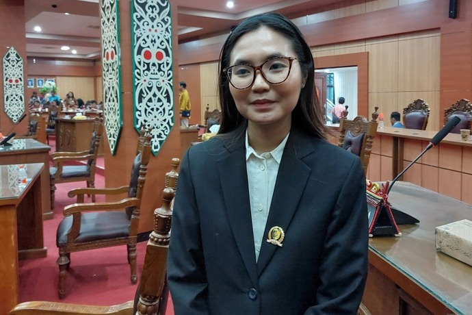 Debora Holdae Veronika Lesa