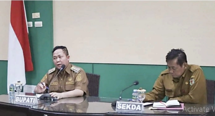 28_Bupati Katingan dan Sekda