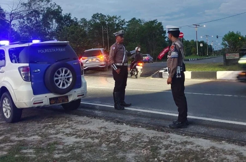 81968136-bace-49b3-a6b8-3b9fb279377b