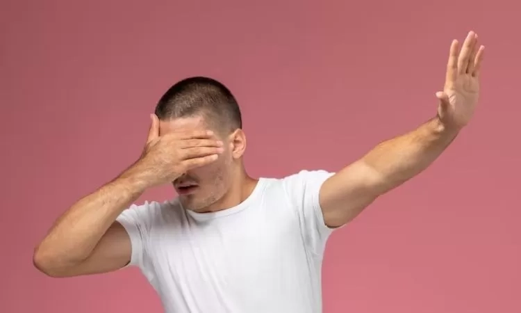 Ilustrasi seseorang yang menutup mata