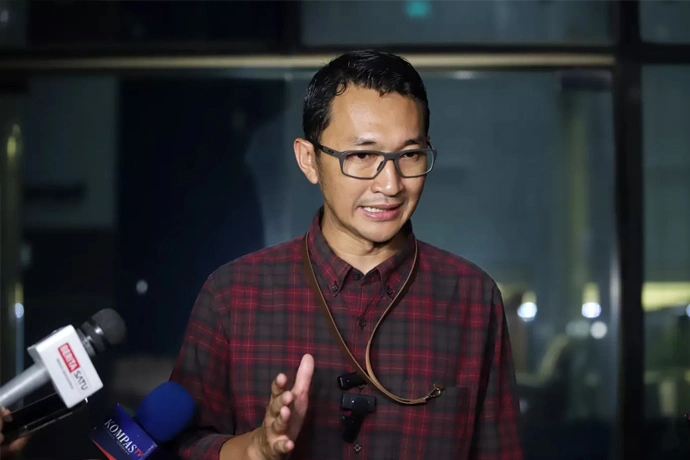 Juru bicara KPK Budi Prasetyo memberi keterangan pers terkait Rehabilitasi Eks Dirut ASDP Ira Puspadewi di Gedung Merah Putih KPK, kuningan, Jakarta, Rabu (26112025). (Dery Ridwansah JawaPos.com)