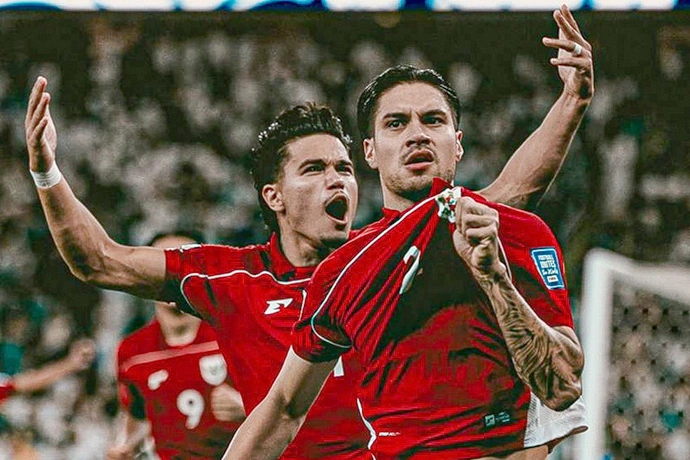 Kevin Diks melakukan selebrasi seusai membobol gawang Arab Saudi. Foto PSSI.