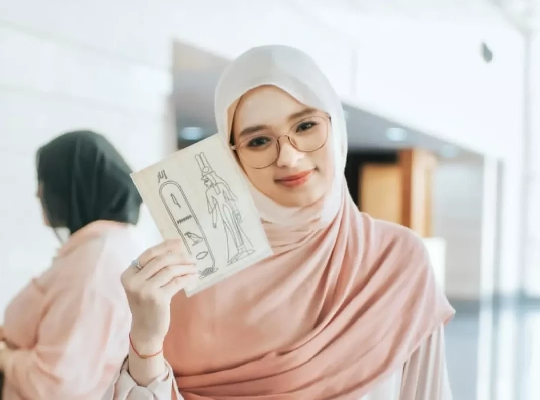 Selebgram Inara Rusli