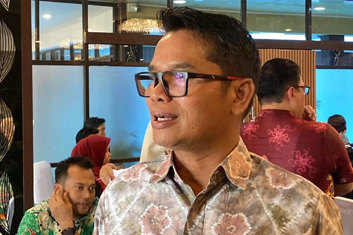 Staf Ahli Bidang Pemerintahan, Hukum, dan Politik, Alman Parluhutan Papakhan. (AnandriProkalteng.co)