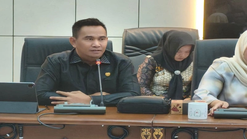 1_DPRD Batara_Hasrat