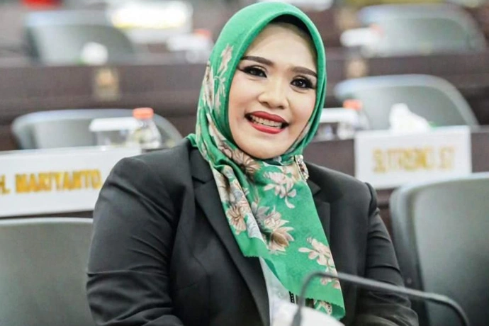 Dina Maulidah