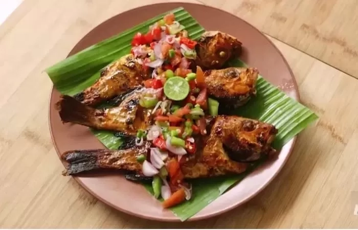Ikan-panggang-madu-sambal-dabu-dabu-YouTube-Devina-Hermawan-1376576067
