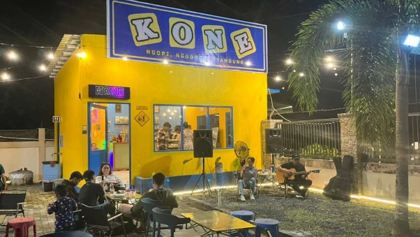 Suasana Kedai Kopi Kone, di Jalan Pandohop, Palangka Raya. (Anandri/Prokalteng.co)