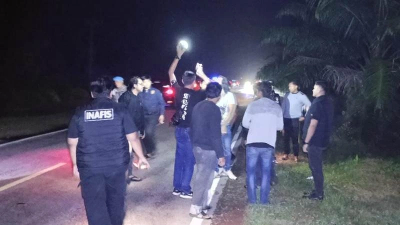 Pra rekonstruksi kematian korban di Jalan Tjilik Riwut km 50,4 Kota Palangka Raya pada Selasa malam (10/2). (ist)