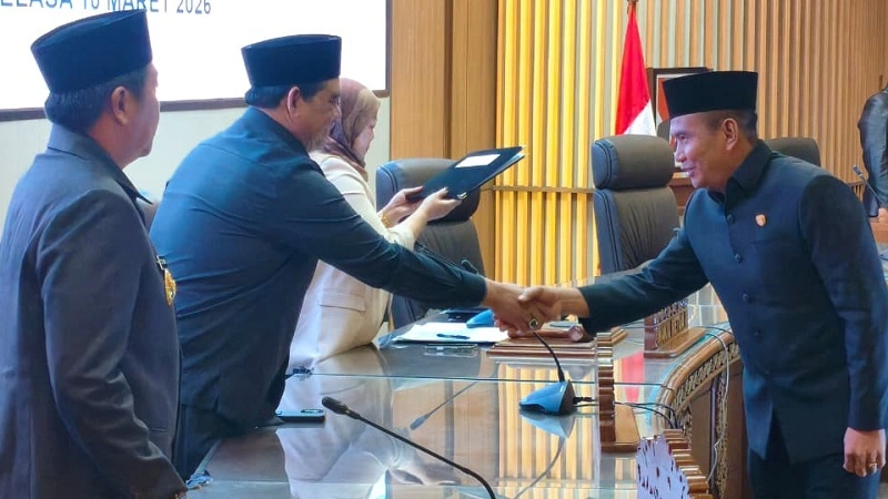 11_DPRD Batara_Hasrat