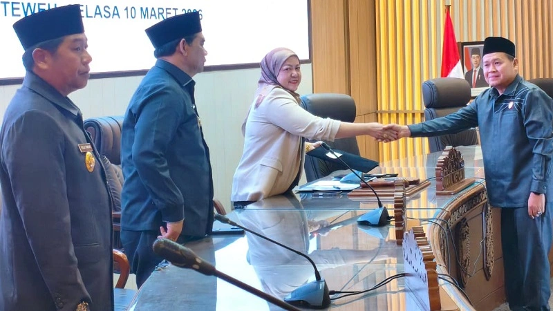 11_DPRD Batara_Suhendra