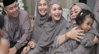 Momen Silaturahmi, Ayu Ting Ting Anggap Tetangga Bagian dari Keluarga