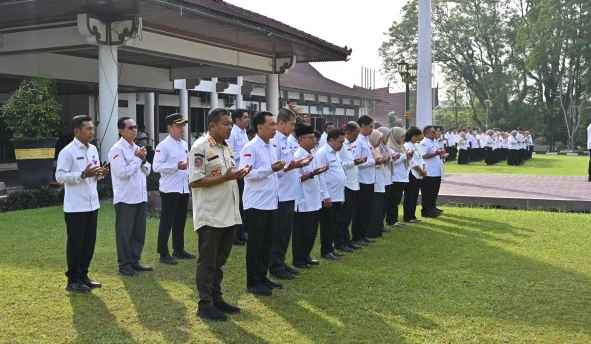 27_Kobar_Pejabat