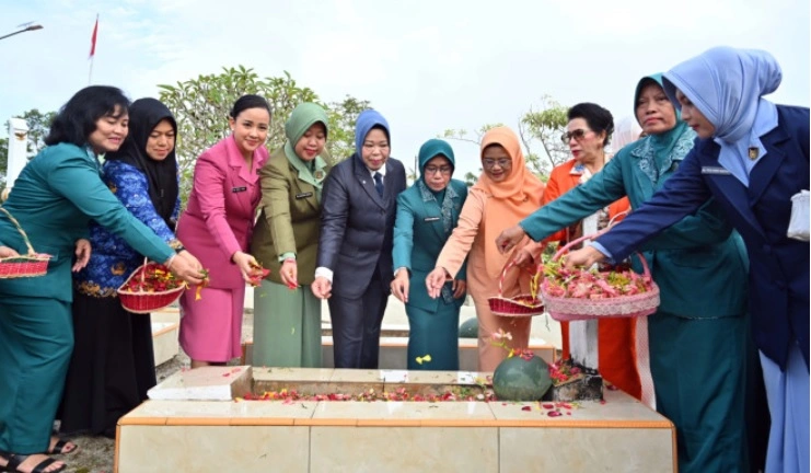 16_Bupati Kobar_Ziarah2