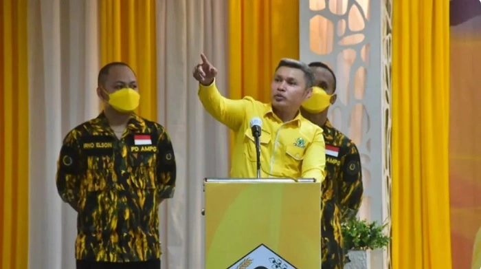 20_Golkar_Tikam