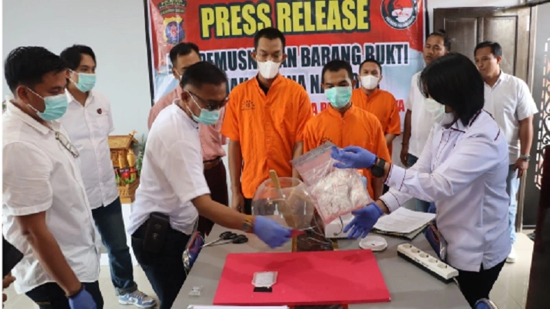 Komitmen Memerangi Narkoba! Sebanyak 3,74 Gram Sabu dan 900 Lebih Butir Obat Ilegal Dimusnahkan