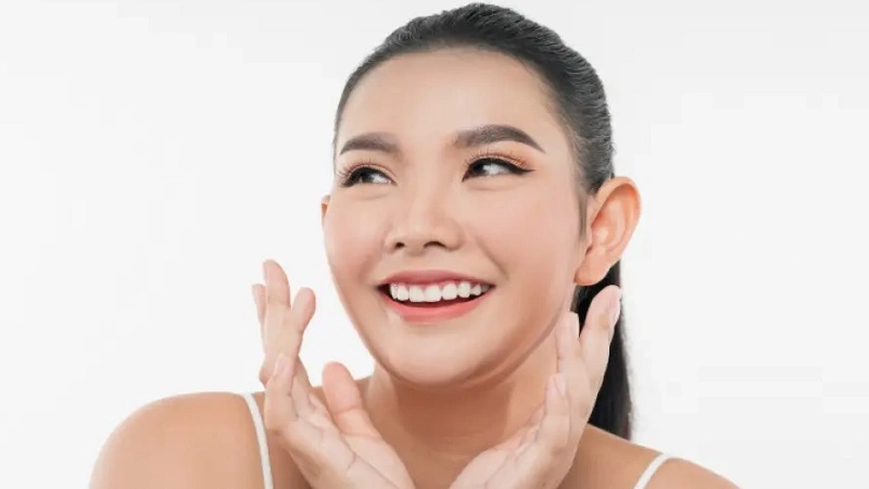 Kebiasaan Harian yang Bisa Membantu Kulit Tampak Lebih Sehat, Cerah dan Alami