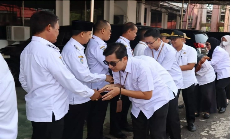26 Maret_Bupati Apel Perdana