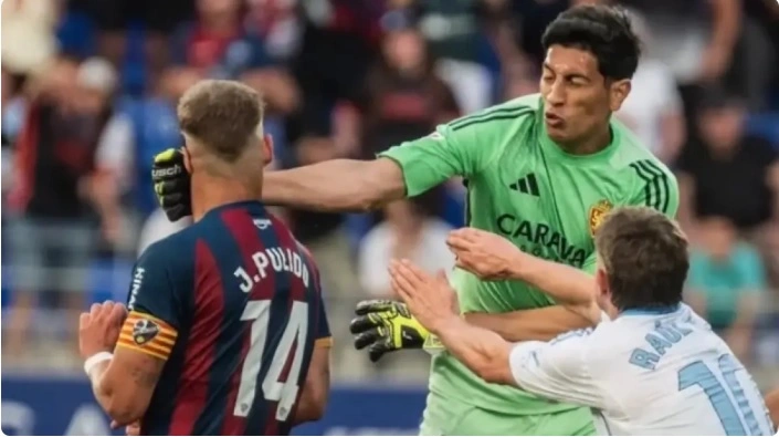 Esteban Andrada Terancam Sanksi Hingga 12 Pertandingan Usai Insiden Pemukulan