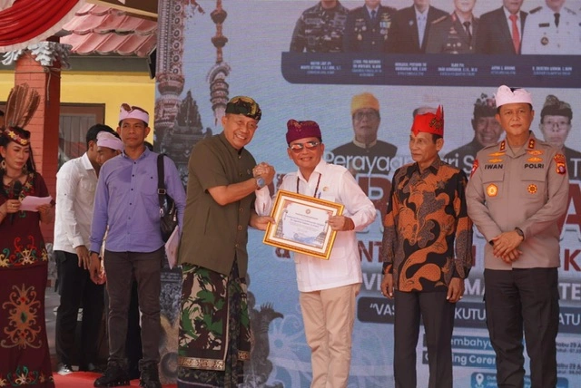 Gubernur Kalteng Tekankan Pembangunan Berbasis Kearifan Lokal di Dharma Shanti Nyepi