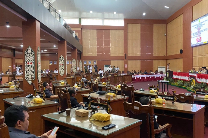 DPRD Palangka Raya Gelar Paripurna Penyampaian Rekomendasi LKPJ 2025