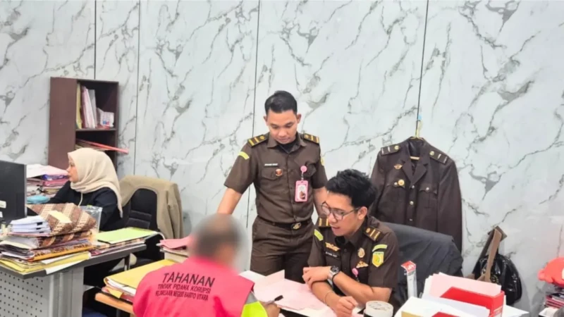 Kejari Barito Utara Tuntaskan Tahap II Kasus Korupsi Dana Desa, Mantan Kades Mampuak I Ditahan