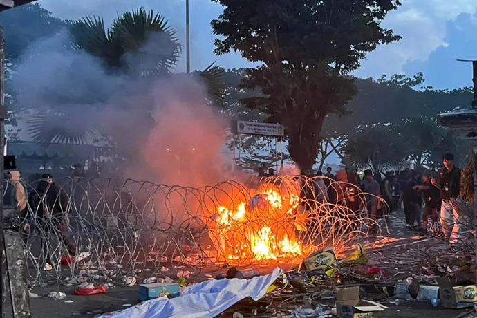 Represi terhadap Jurnalis Ketika Aksi 214 di Kantor Gubernur Kaltim, 4 Wartawan jadi Korban