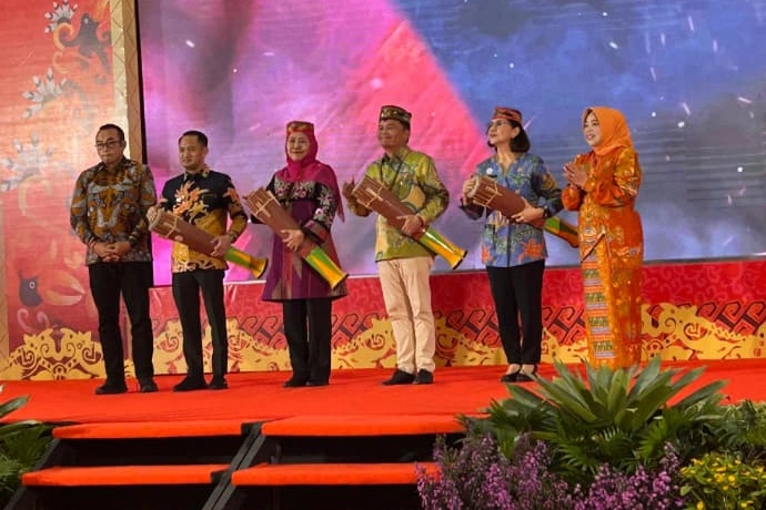 Kalteng Catat Transaksi Rp2,04 Triliun, Fokuskan Misi Dagang dan Investasi dengan Jatim