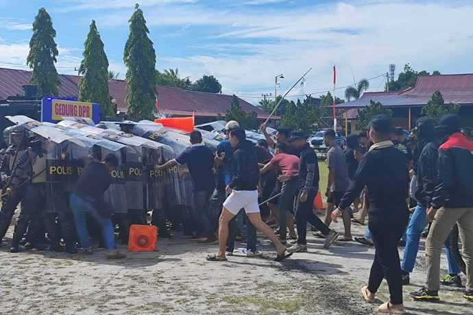Jelang Hari Buruh, Polisi di Palangka Raya Simulasi Antisipasi Kericuhan Massa