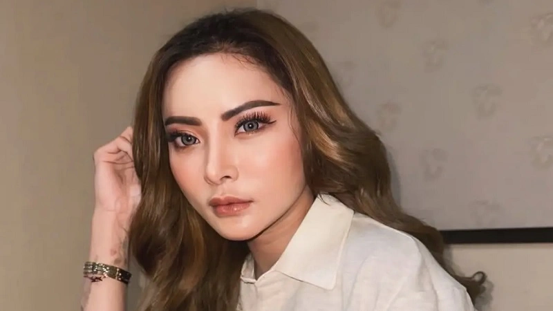 12_Ayu