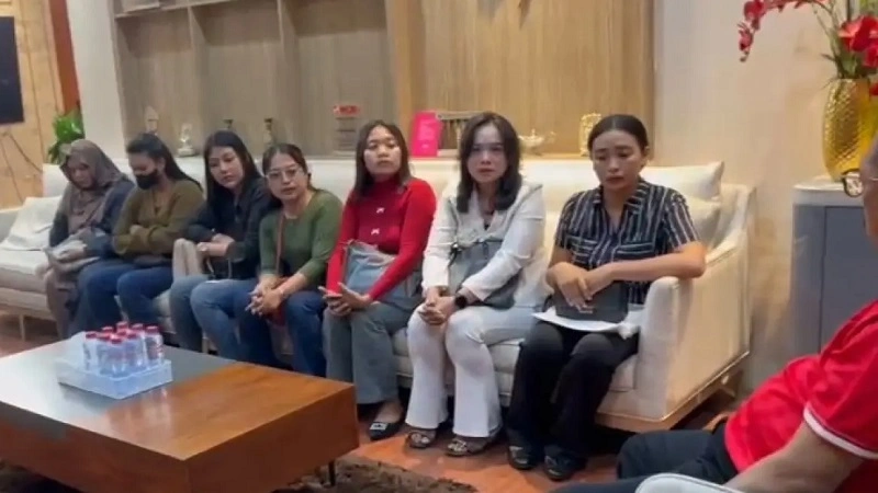 12_Penyanyi Dangdut