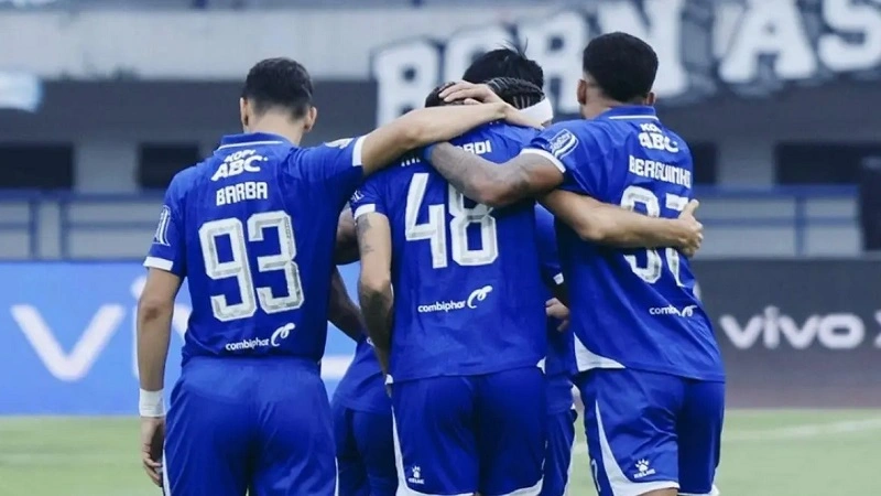 Bungkam Psim Jogjakarta, Persib Bandung Perlebar Jarak Dari Borneo Fc