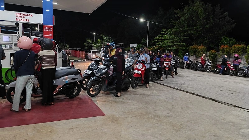 7_Antrean Panjang