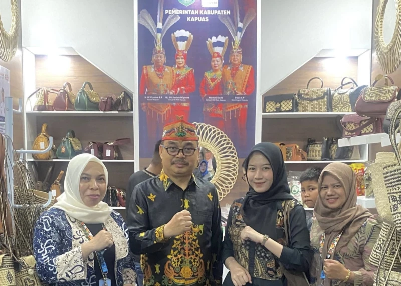 Produk UMKM Kapuas Laris Diburu Pengunjung Kalteng Expo