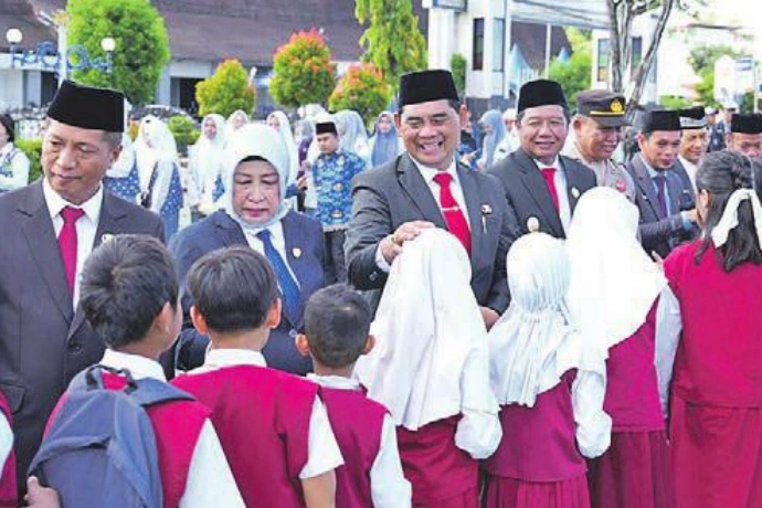 Serukan Semangat Pantang Mundur
