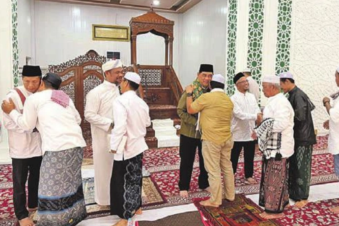 Bupati Batara Ajak Perkuat Ukhuwah lewat Salat Jumat