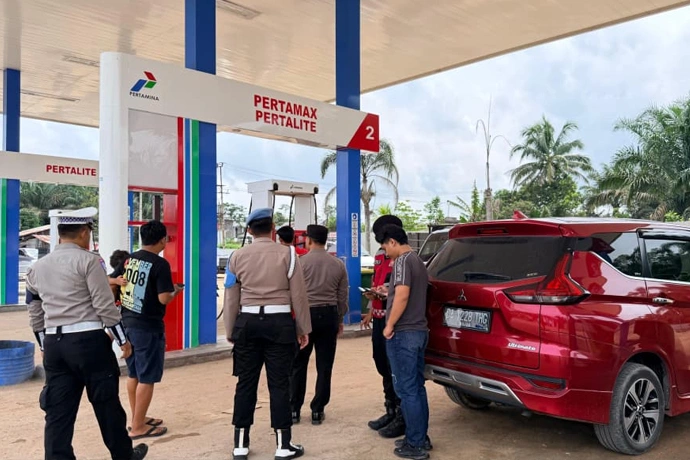 Pastikan Distribusi BBM Tepat Sasaran, Polres Lamandau Intensifkan Patroli di SPBU