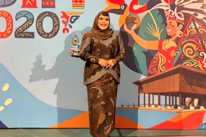 Dina Maulidah