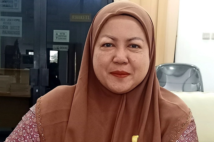 Henny Rosgiaty Rusli