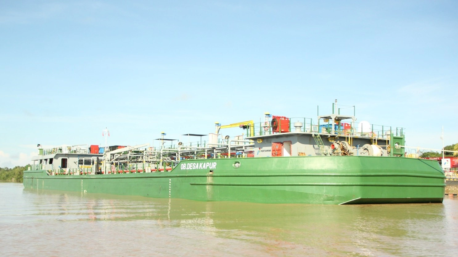 Kapal Tanker Sandar di Pulang Pisau, Pertamina Pasok 5.000 KL BBM untuk Kalteng