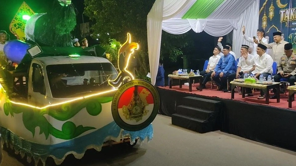 Pawai Takbir Keliling Semarakkan Malam Iduladha di Nanga Bulik